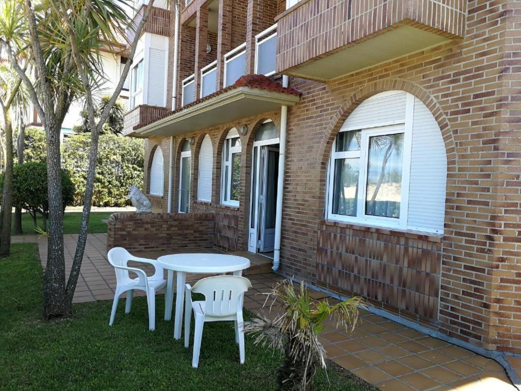 Apartamentos Regollera Premium Con Garaje Ноха Екстер'єр фото
