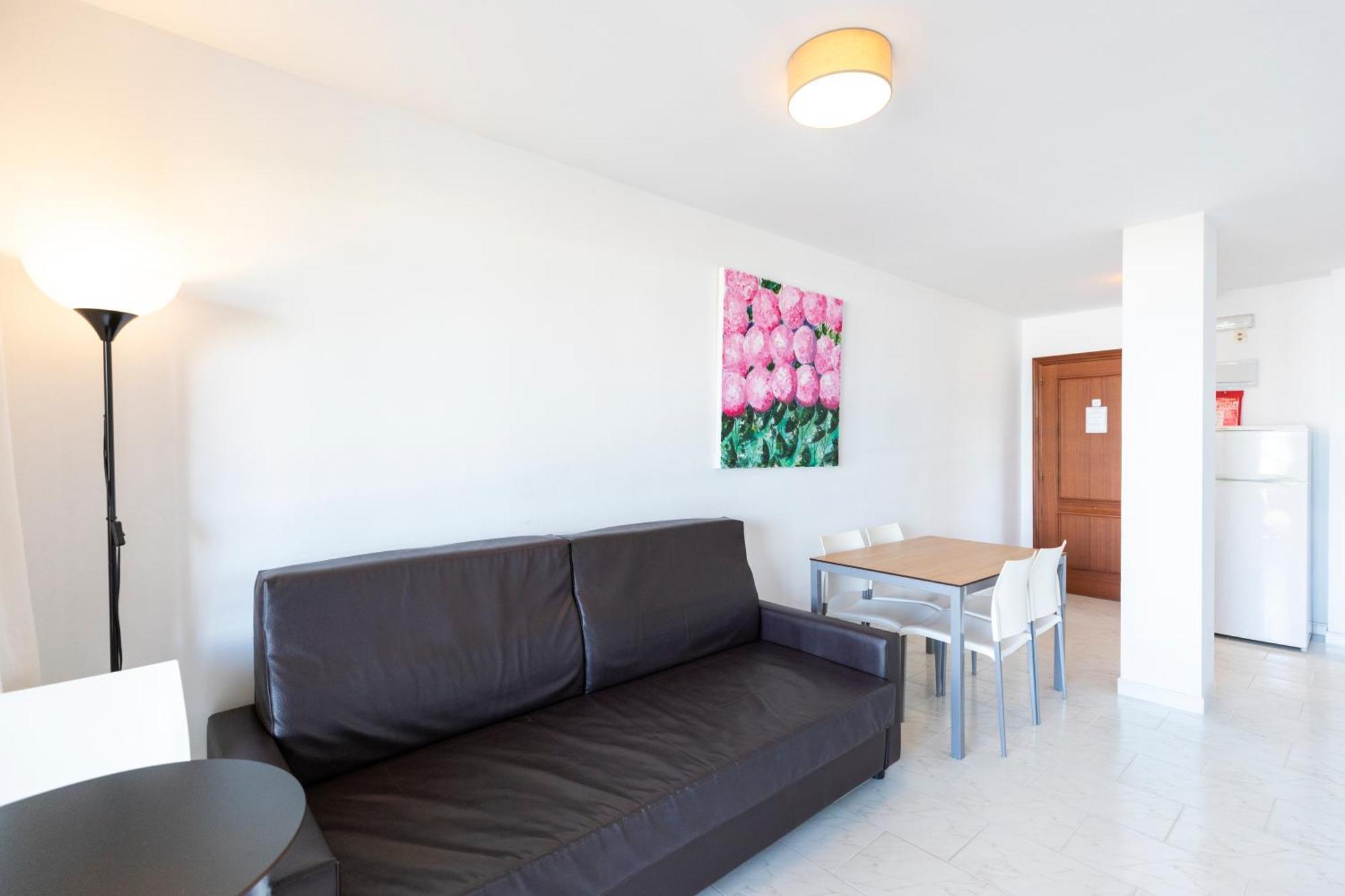 Apartamentos Regollera Premium Con Garaje Ноха Екстер'єр фото
